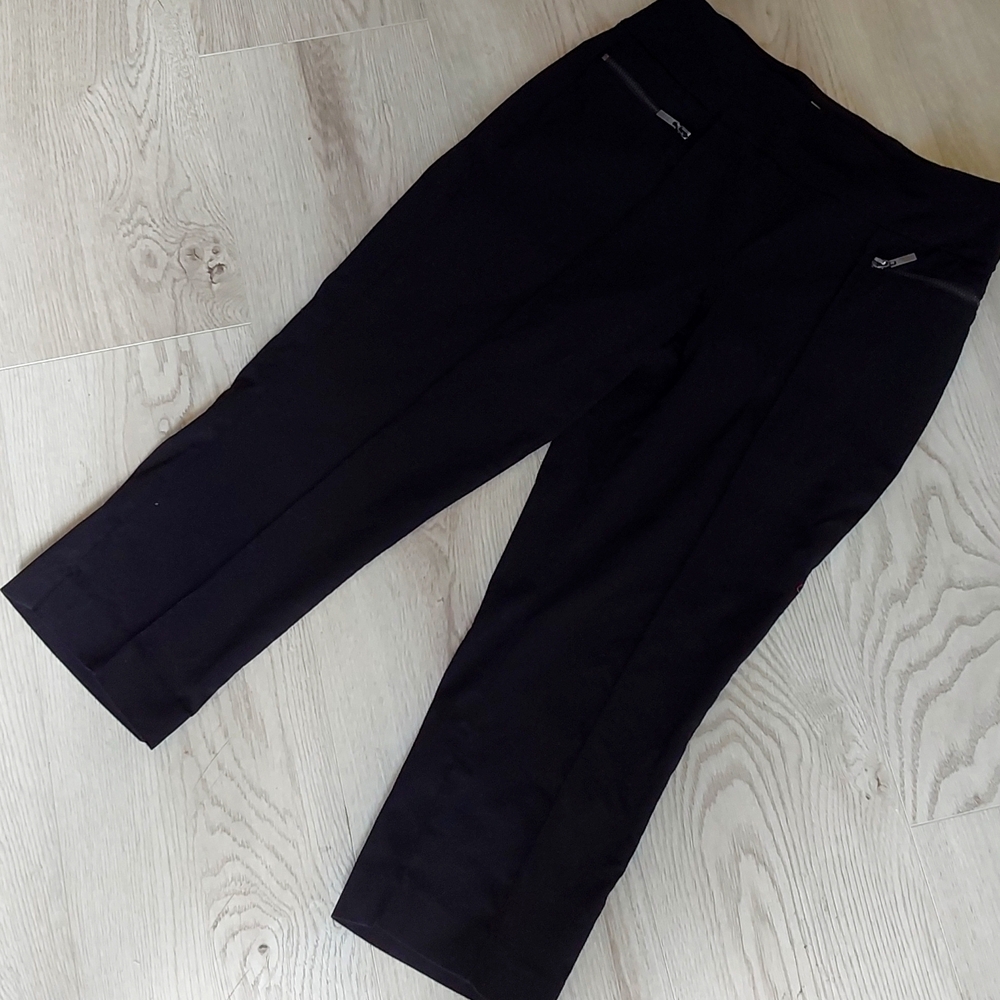 Petite S stretch capris by Style & Co